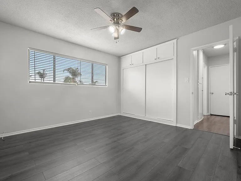 814 Victor Ave #14A — Photo 11