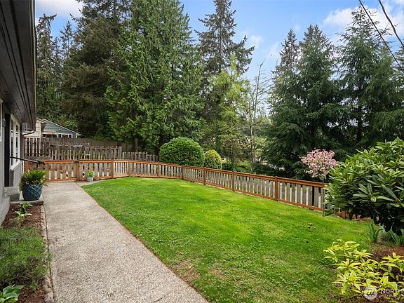 2nd image of 1515 NE 190th Street