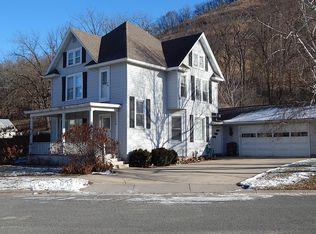 114 River St, Rushford, MN 55971