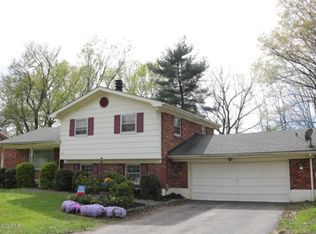 6405 Sherlock Way, Louisville, KY 40228