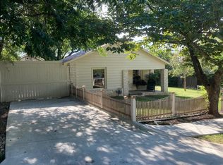 1903 Ivanhoe Ln, Dallas, TX 75208