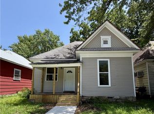 619 N 26th St, Parsons, KS 67357
