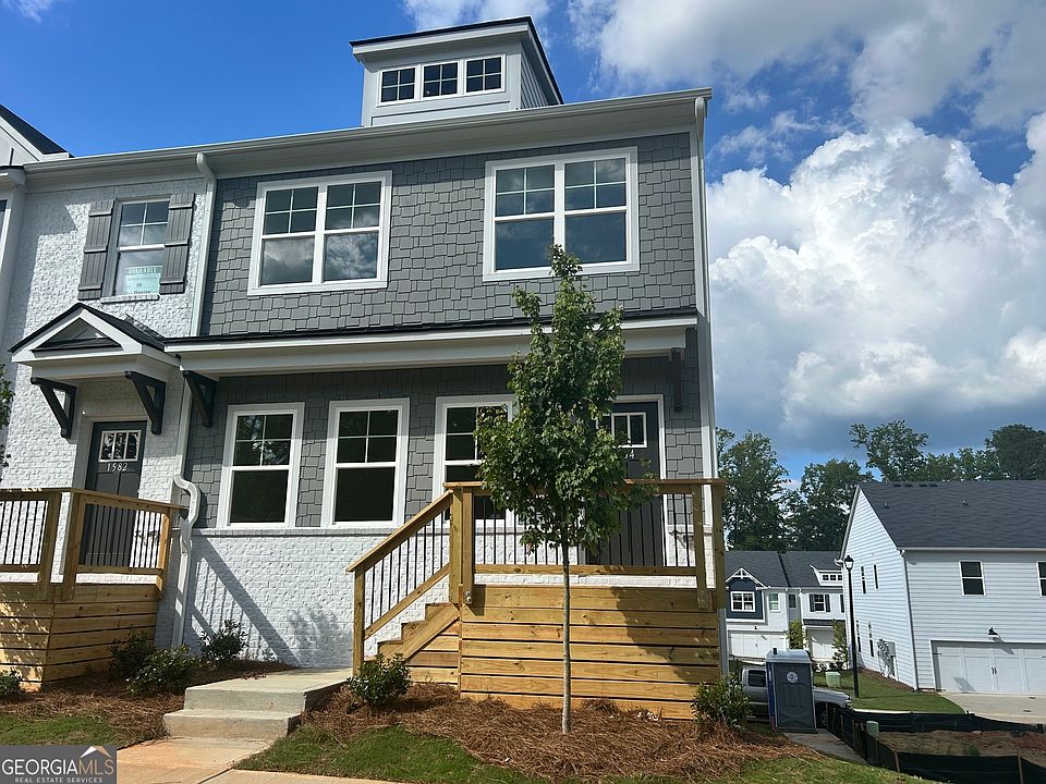 1st image of 1584 Salem Dr #100
