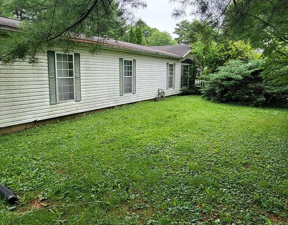 1st image of 305 Johnson Ave