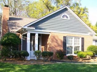 745 Hollis Rd, Charlotte, NC 28209