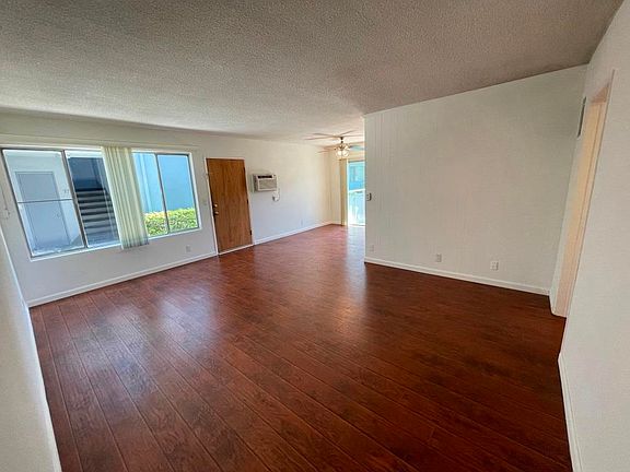 3rd image of 5252 Corteen Pl