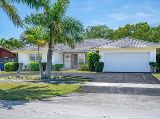 1450 SE 14th Ct, Deerfield Beach, FL 33441