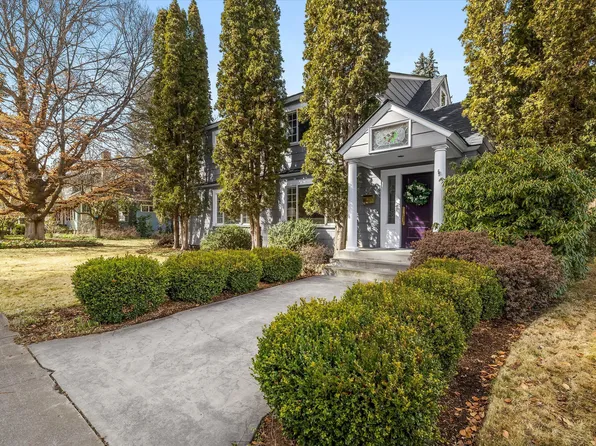 898 NW Riverside Blvd, Bend, OR 97703