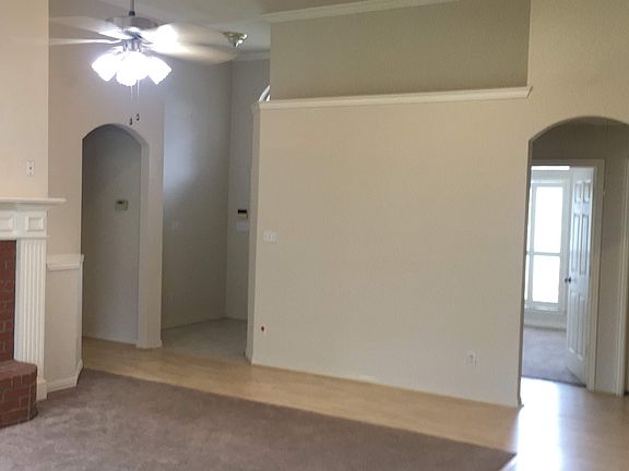 2nd image of 7129 Stoneridge Dr