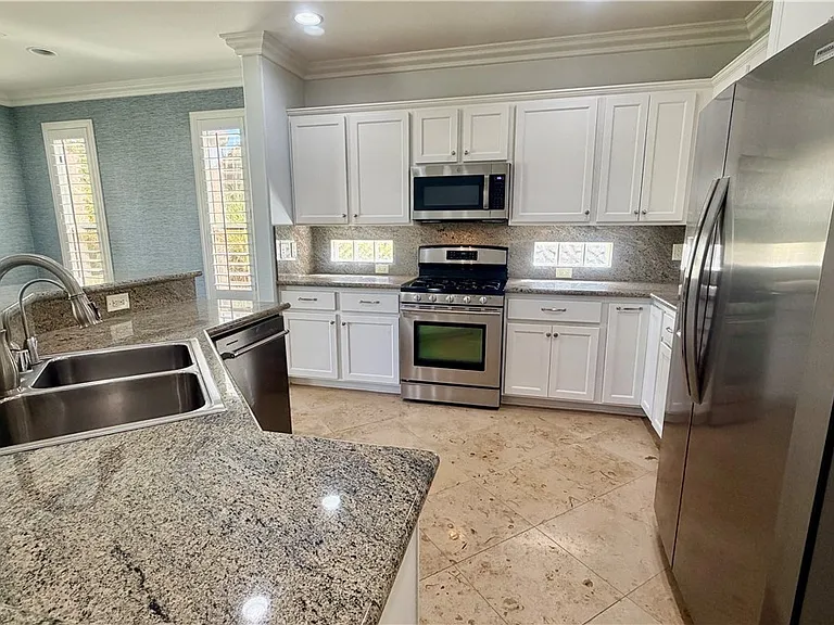 10385 Brillare Ave — Photo 11