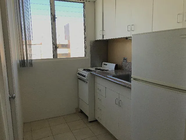 747 Amana St #105 — Photo 3