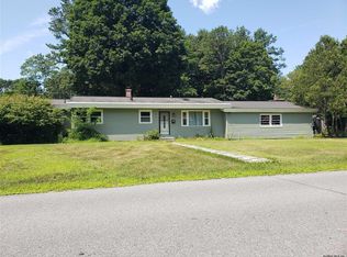 4 Pinewood Ave, Queensbury, NY 12804