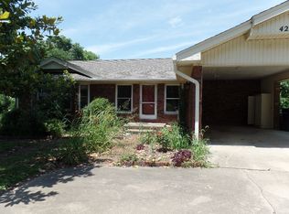 421 Cheri Whitlock Dr, Siloam Springs, AR 72761