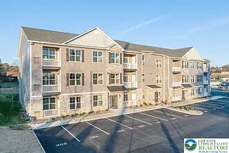 430 Cambria St #207