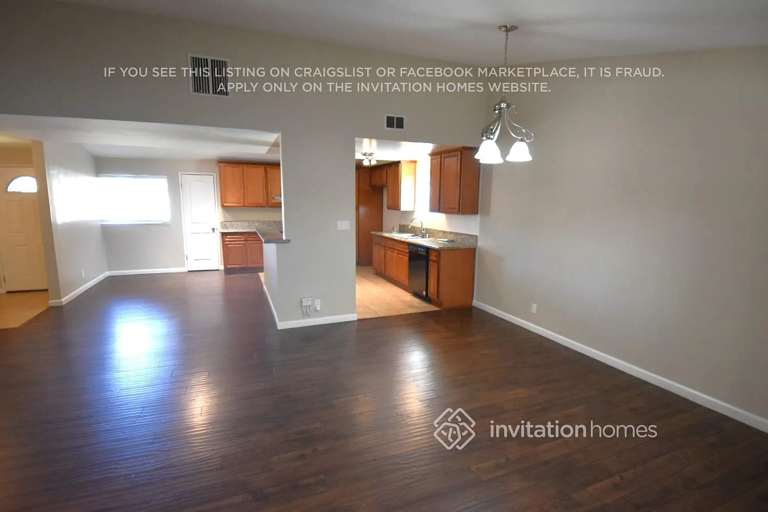 16058 Jersey St Granada Hills, CA 91344 — Photo 2