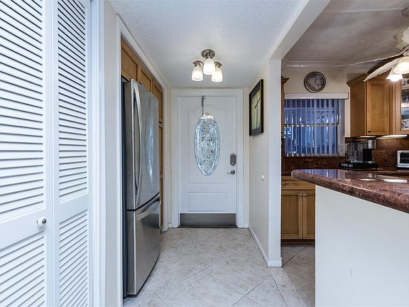4th image of 608 SW Natura Boulevard #212