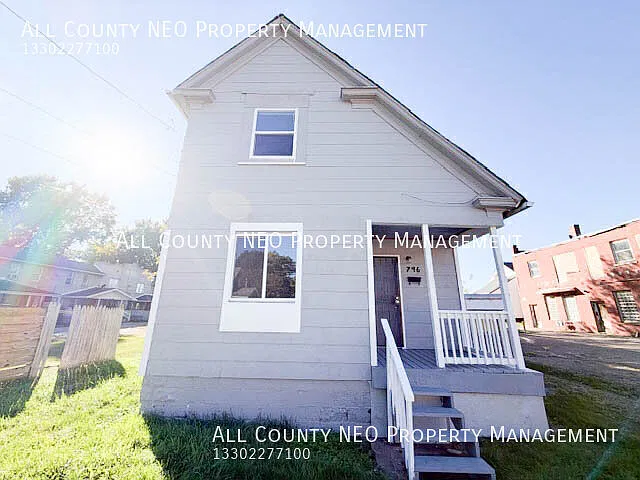 Newly renovated 3-bedroom, 1-bath home in Akron! — Photo 1