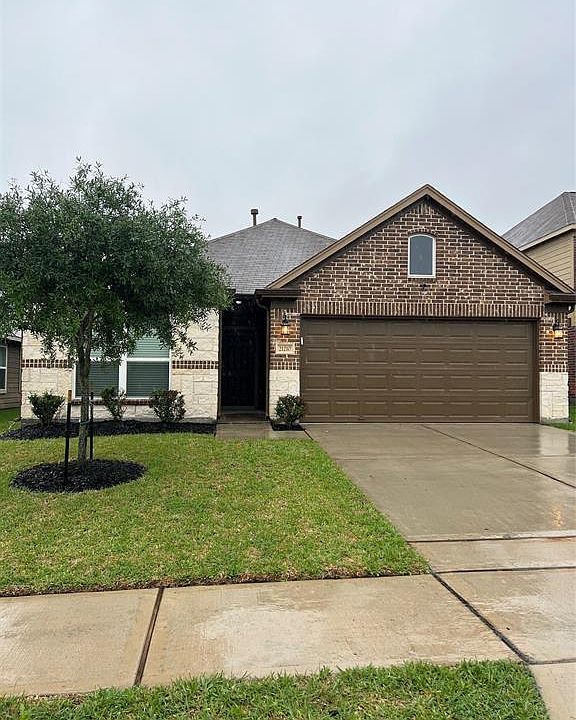 1st image of 21210 Fox Hillside Way
