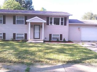 4320 Mayflower Ave, Rockford, IL 61109