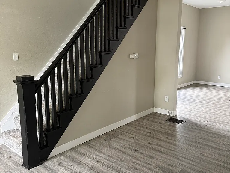 28 E Birch St #A — Photo 2