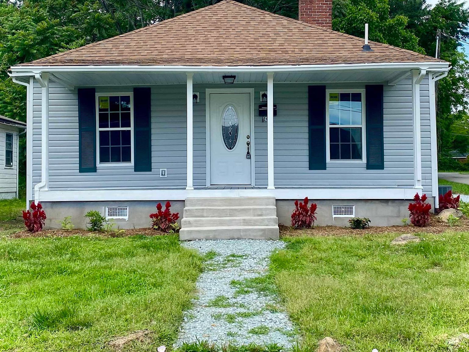 108 Hillsboro St, Roxboro, NC 27573 Zillow