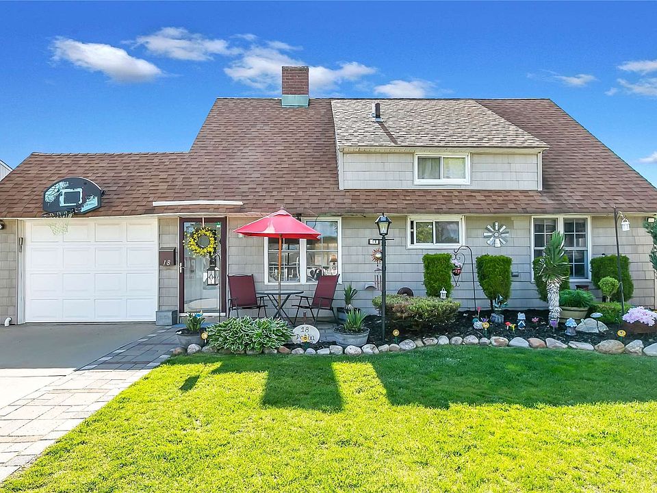 1st image of 18 Dahlia Ln