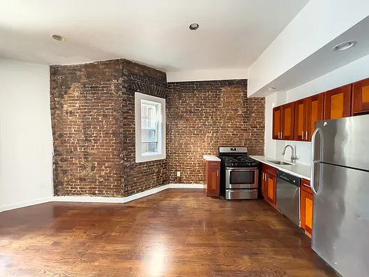 Rented by Highline Residential | media 8