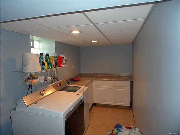 5th image of 13212 Venness St