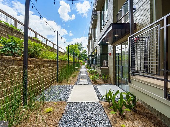 4th image of 1279 Viney Pl #1