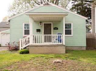 1989 10th St, Rensselaer, NY 12144