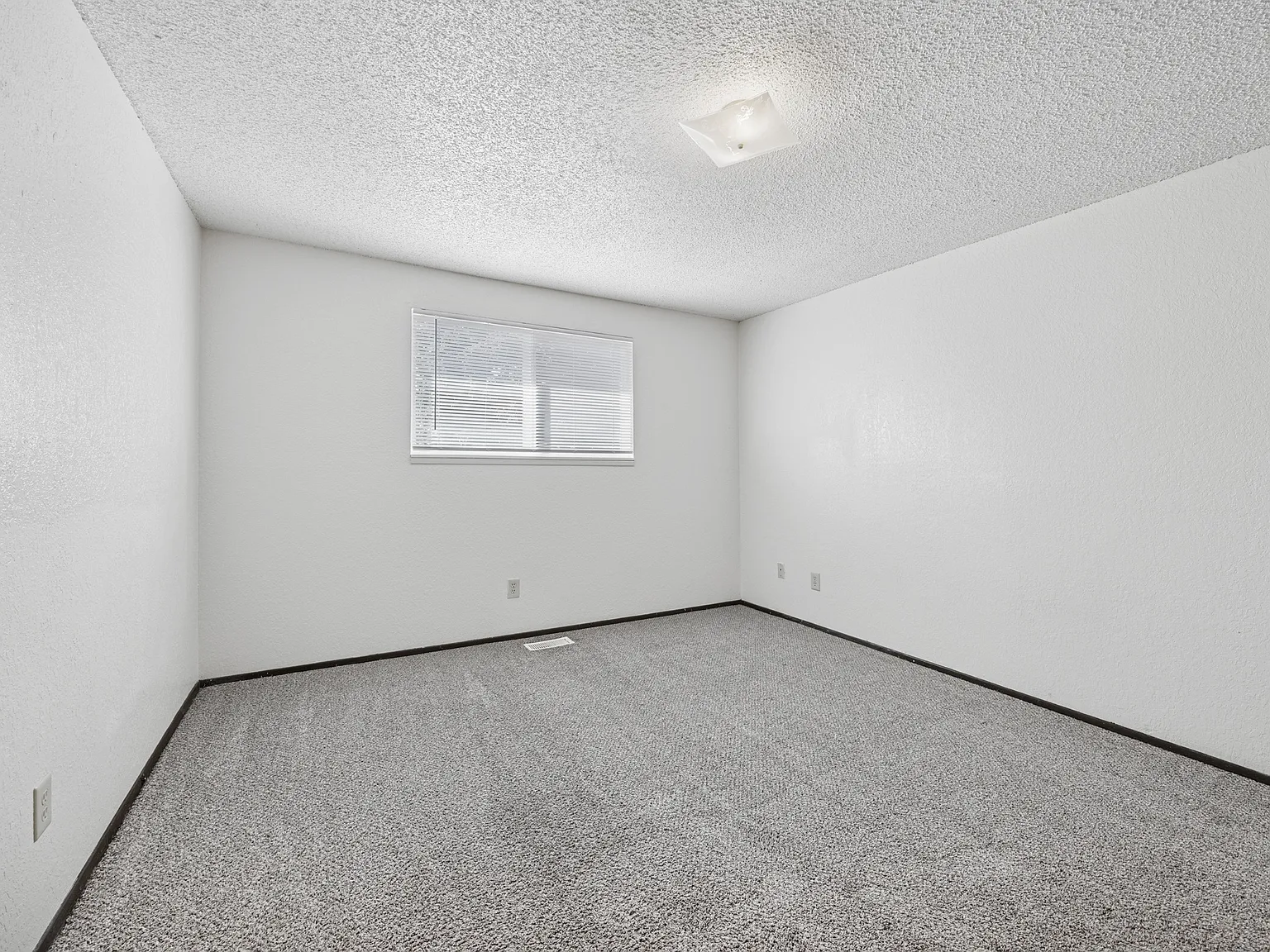 Phoenix Manor / Seville — Photo 4