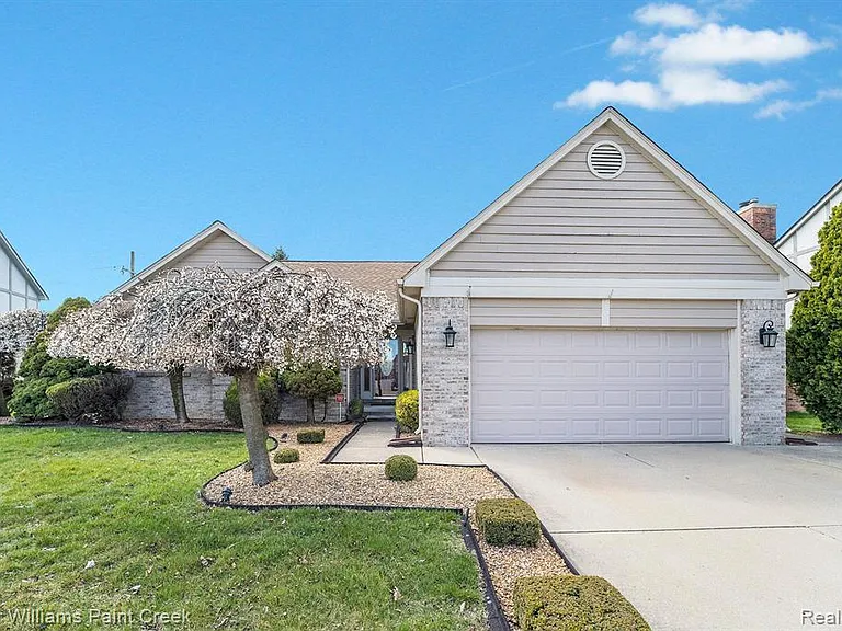 34335 Heartsworth Ln — Photo 17