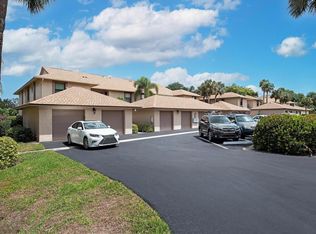 513 Lake Louise Cir Unit 101, Naples, FL 34110
