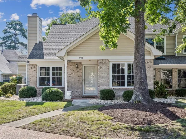 953 Shoreline Poin, Newport News, VA 23602