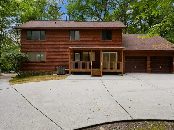 260 Forrest Ave, Fayetteville, GA 30214