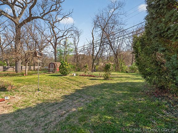 4th image of 4105 Fleetwood Dr
