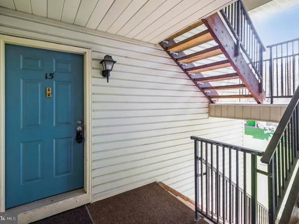15 Feiler Ct, Lawrence Township, NJ 08648