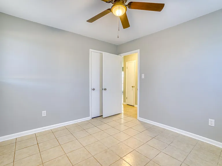 704 Candler Ave #B — Photo 22