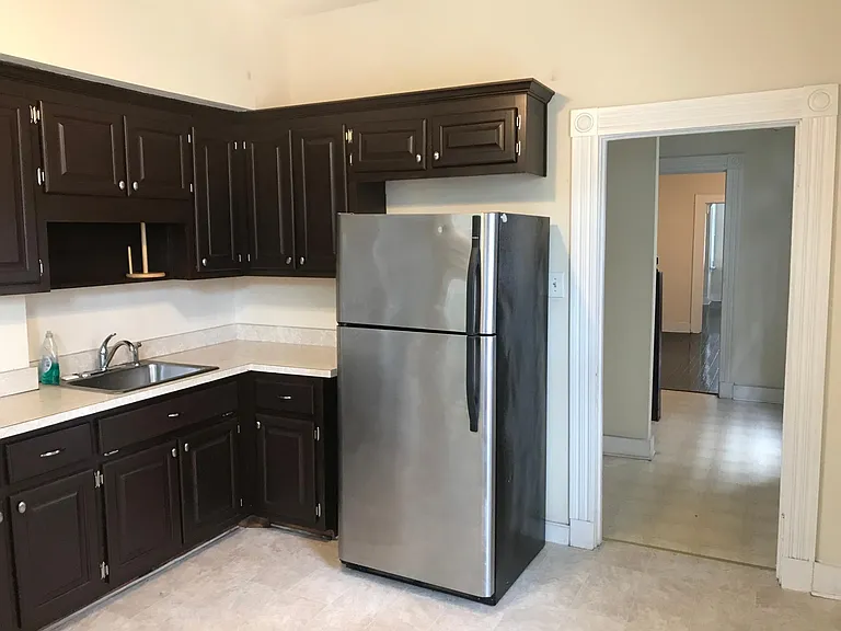3102 E Marshall St — Photo 11