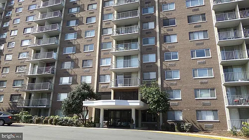 2059 Huntington Ave Photo 1 2059 Huntington Ave Photo 1