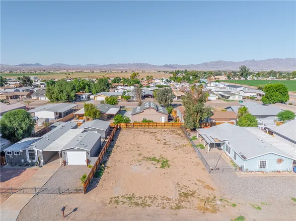 8033 S Carob Dr, Mohave Valley, AZ 86440