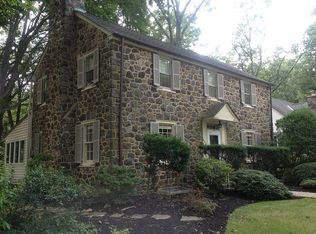 406 Hawthorne Dr, Wilmington, DE 19802