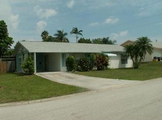 7582 SE Dove St, Hobe Sound, FL 33455