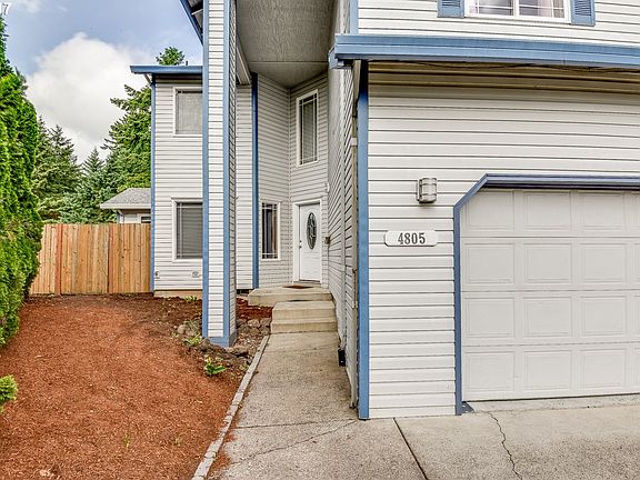 3rd image of 4805 SE Stewart Ct