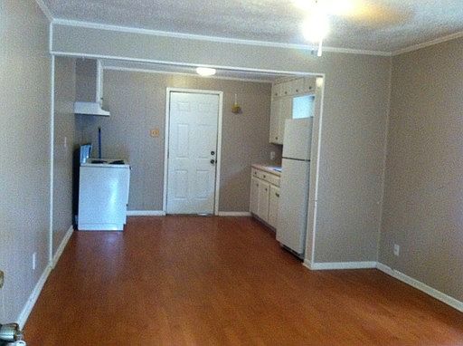 4th image of 9711 Jacksboro Hwy APT A