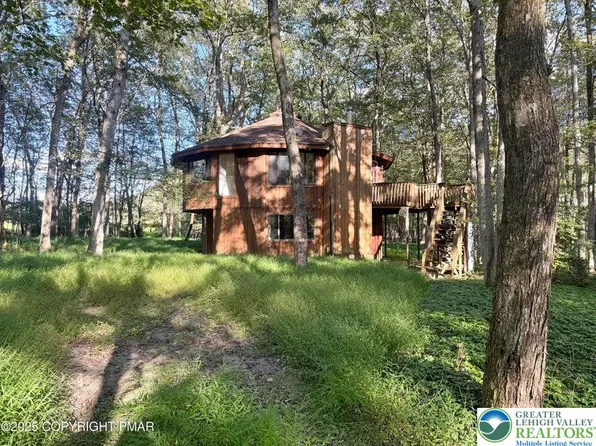 101 Dogwood Dr, Jim Thorpe, PA 18229