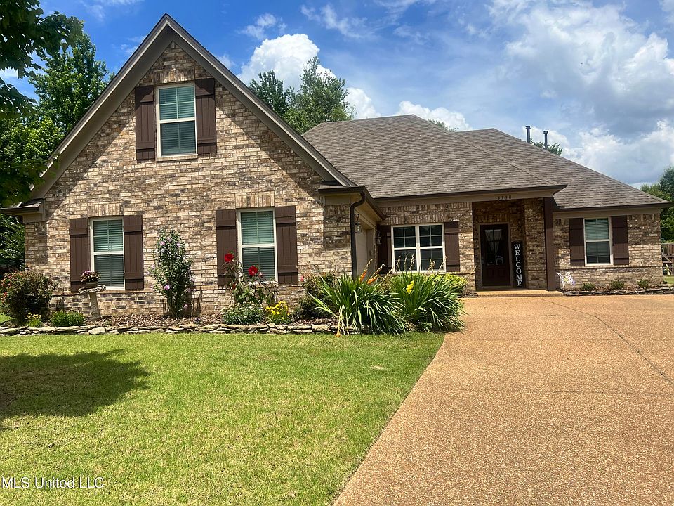 1st image of 3530 Champion Hills Dr