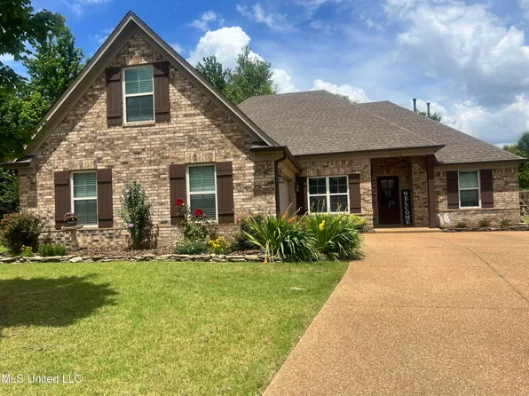 3530 Champion Hills Dr, Southaven, MS 38672