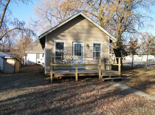601 S Lawler St, Mitchell, SD 57301