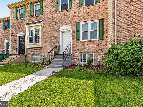 3rd image of 313 Goldsmith Ln